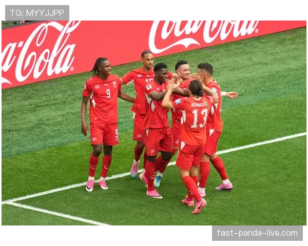 瑞士2-1加拿大：世界杯B组末轮比赛回顾